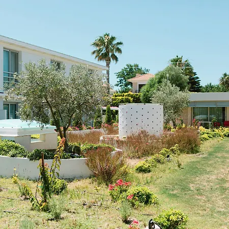 Vela Garden Szálloda *