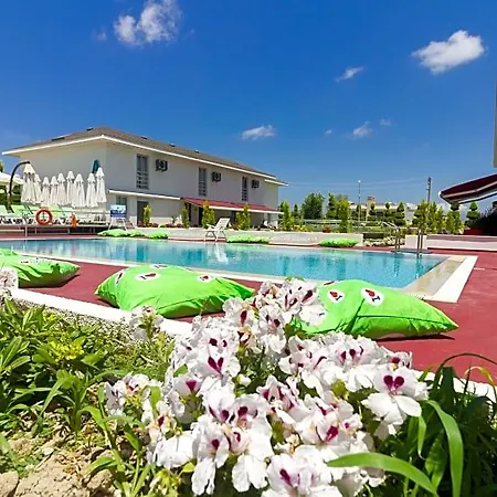 Vela Garden * Çeşme