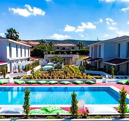 Hotel Vela Garden