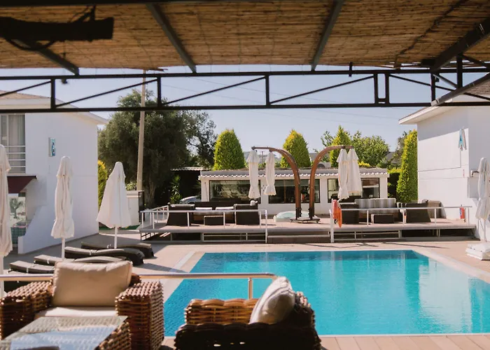 Vela Garden Hotel